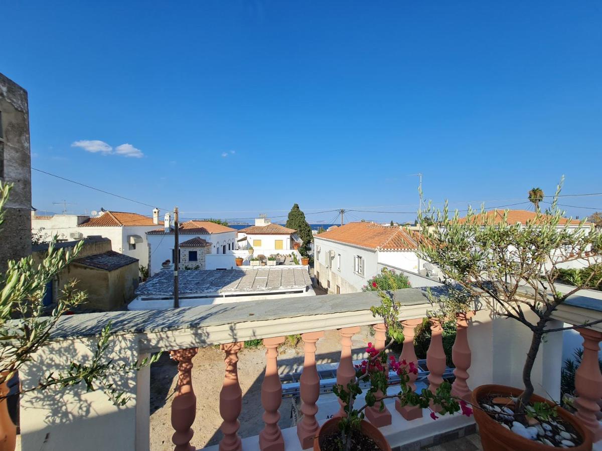 La Belle Helene Guest House Spetses Town Ngoại thất bức ảnh