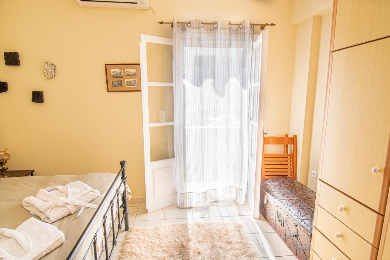 La Belle Helene Guest House Spetses Town Ngoại thất bức ảnh